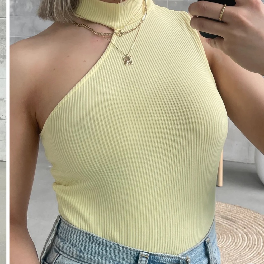 Vera Moda Odessa cut out top